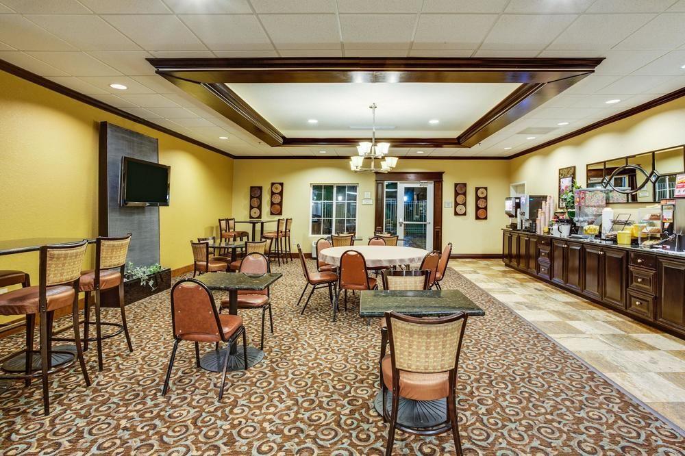 La Quinta By Wyndham Vicksburg Hotel Exterior photo