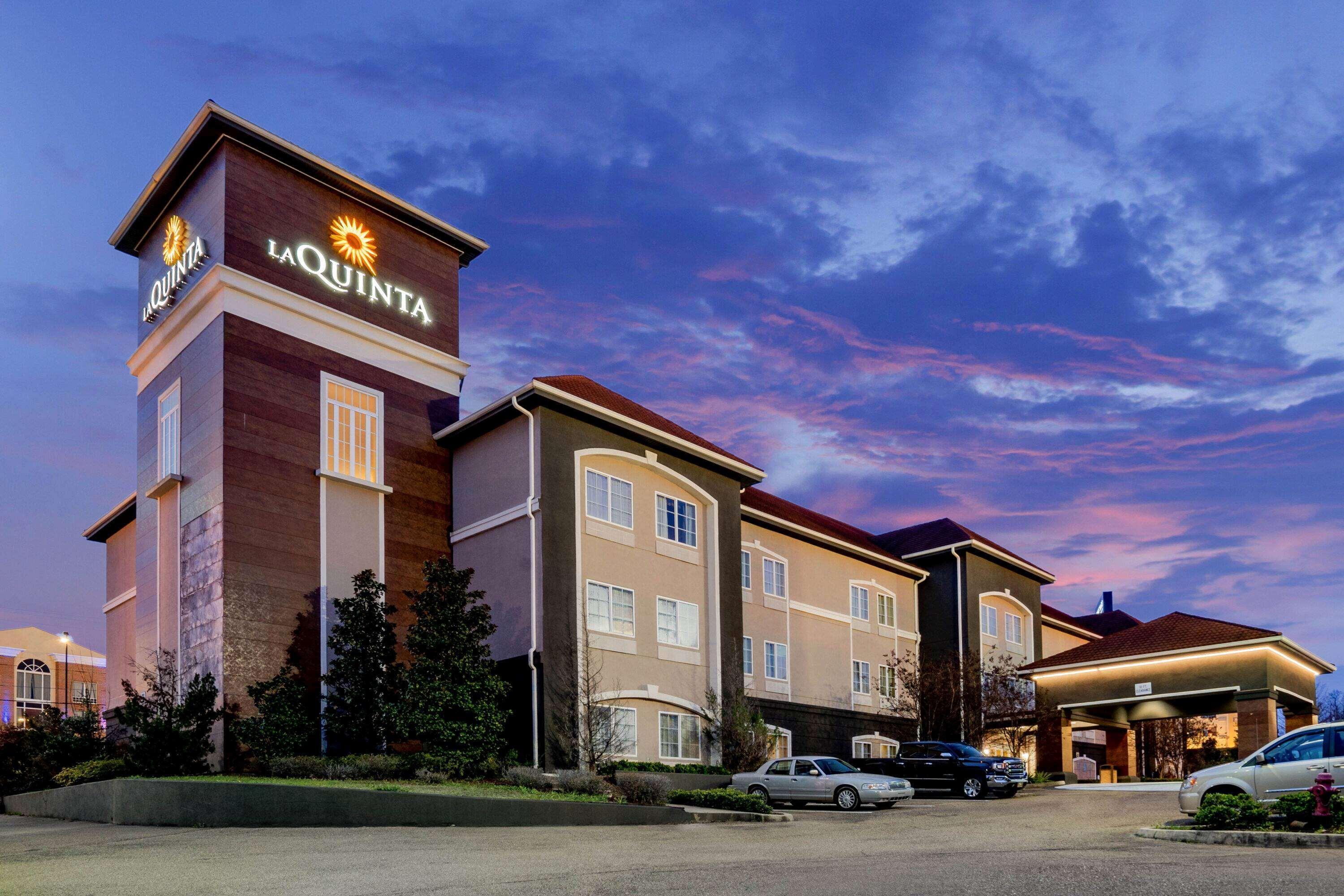La Quinta By Wyndham Vicksburg Hotel Exterior photo